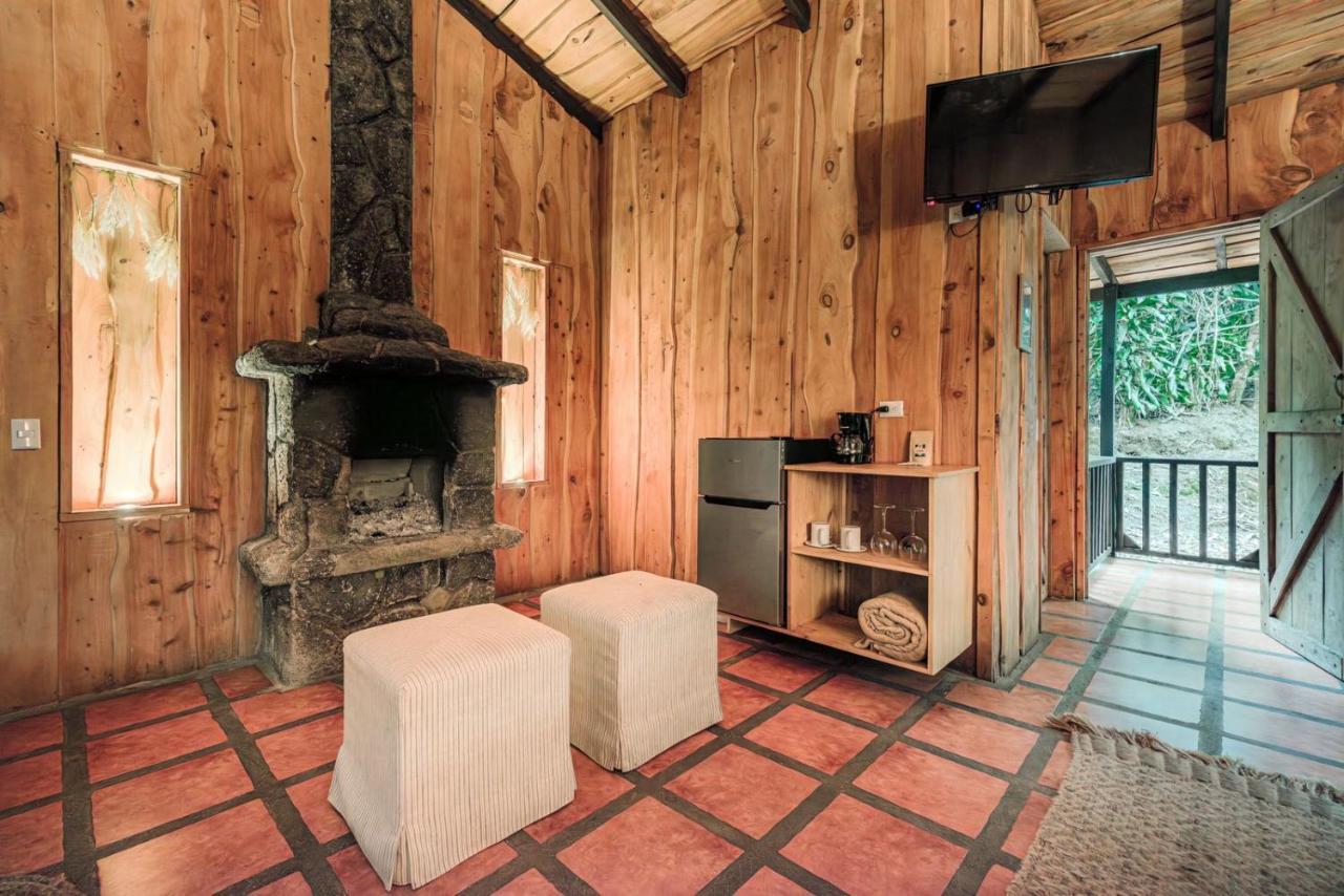 Hotel & Spa Escondite De La Montana Sabana Redonda Eksteriør bilde